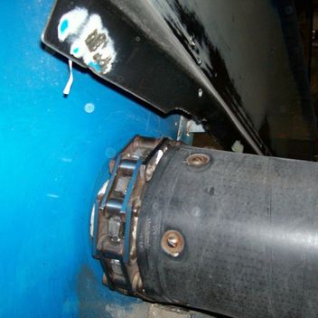 Combination rubber belt drag chain conveyor built by Remcon
